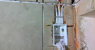 Электропроводка в доме + монтаж Югорск цена от 157 руб. м.п.